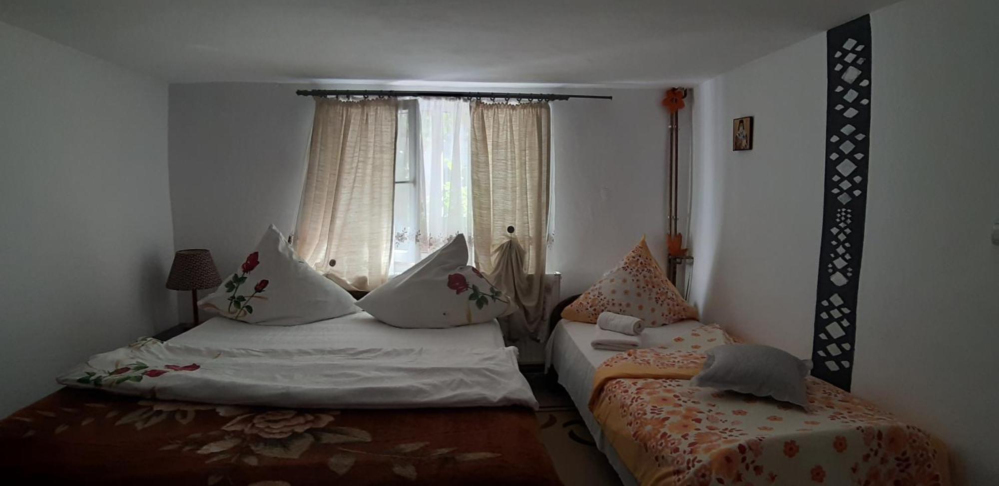 Pensiunea Casa Godja Văleni Стая снимка